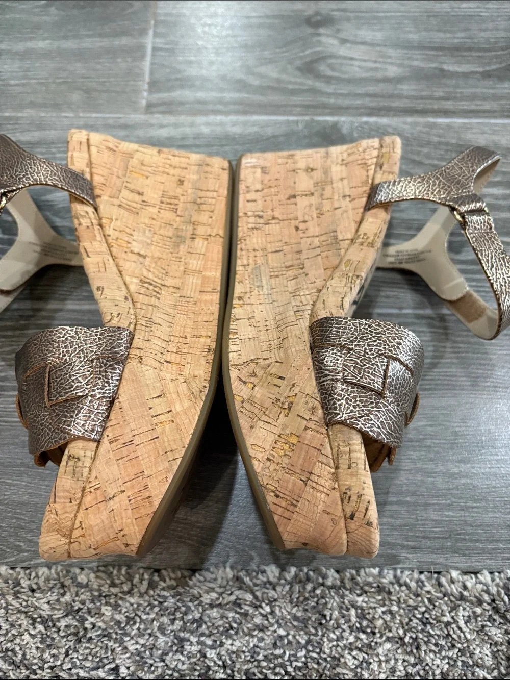 Womens OTBT Charleston/Gold  Wedge Sandals